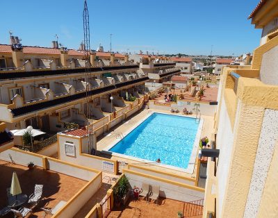 Overlooking communal pool with roof terrace, free wi-fi – 2248