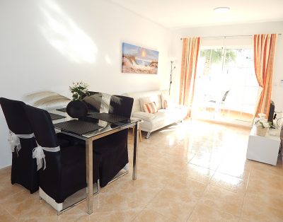 Stunning Villamartin apartment 2 minutes from plaza and Golf course : 2269